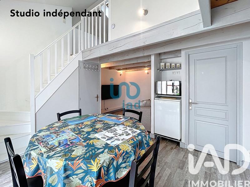 Maison - 212 m² - 8 pièces