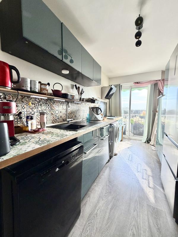 Appartement - 77 m² - 4 pièces