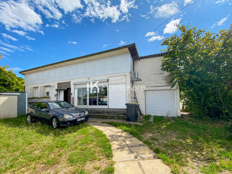 Local d'activités - 120 m² - 5 pièces