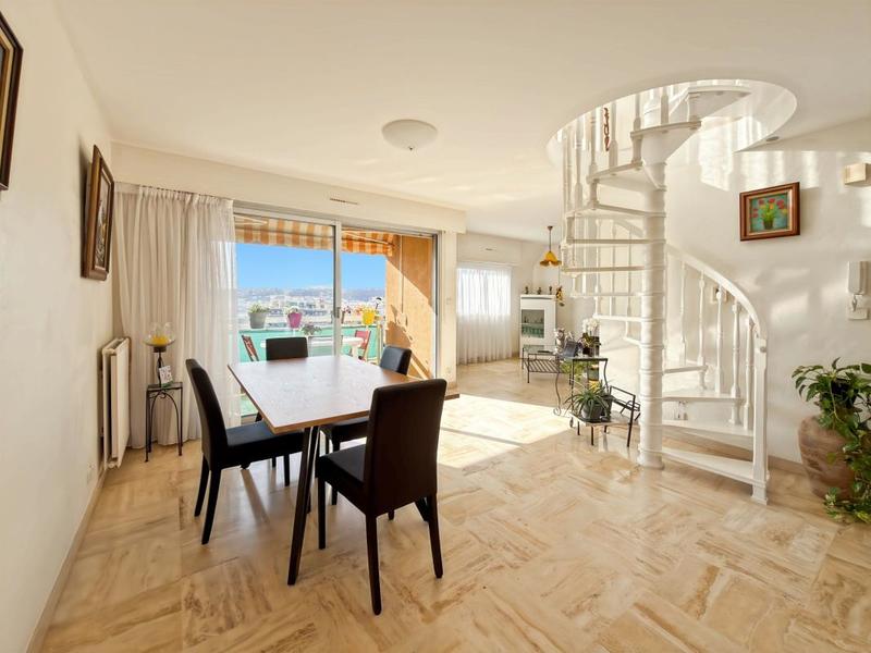 Duplex - 113 m² - 4 pièces