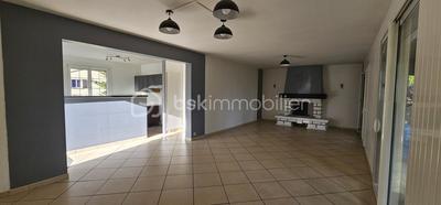 Maison - 102 m² - 7 pièces