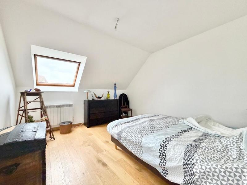 Maison - 94 m² - 5 pièces