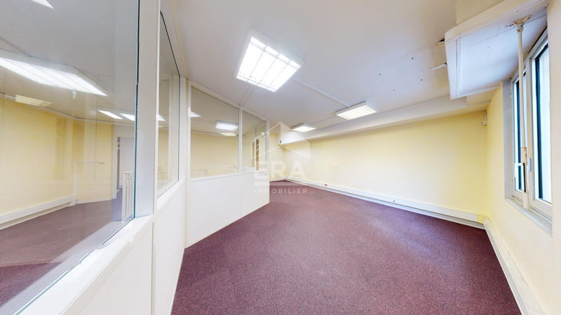 Bureau - 208 m² - 5 pièces