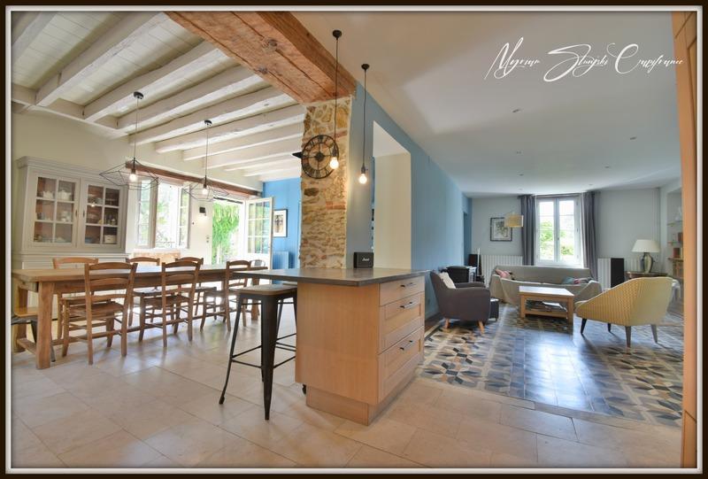 Maison bourgeoise - 420 m² - 14 pièces