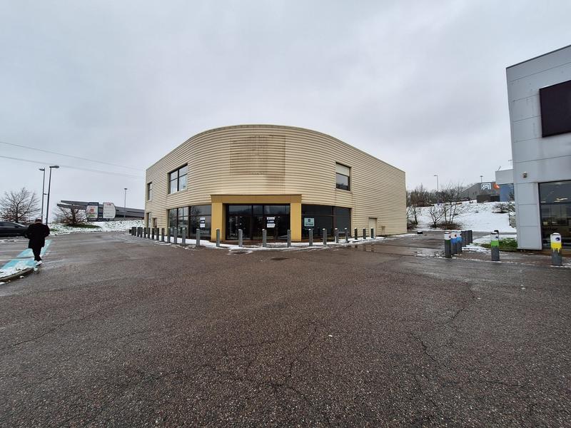 Local commercial - 900 m²