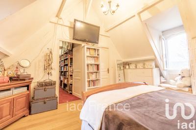 Maison de maîtres - 270 m² - 9 pièces