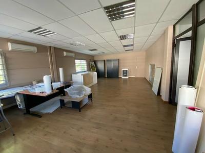Atelier d'activités - 696 m²