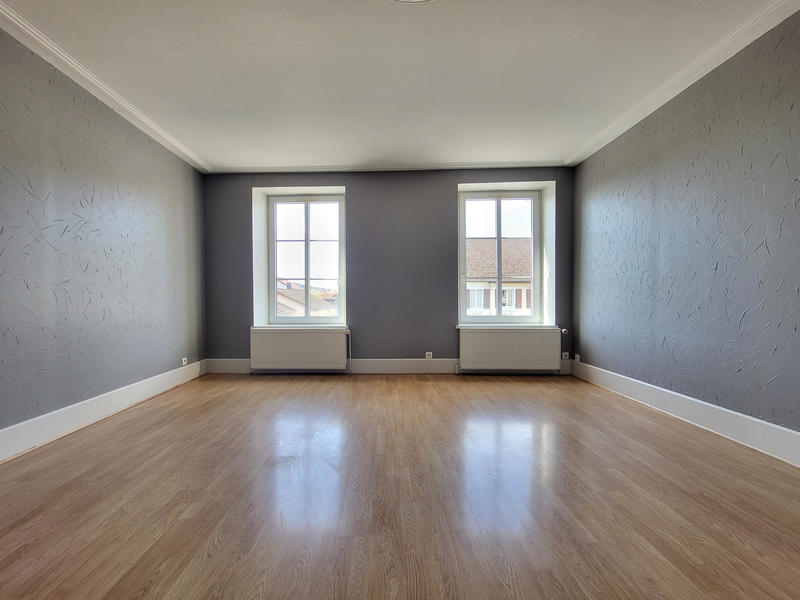 Appartement - 75 m² - 3 pièces