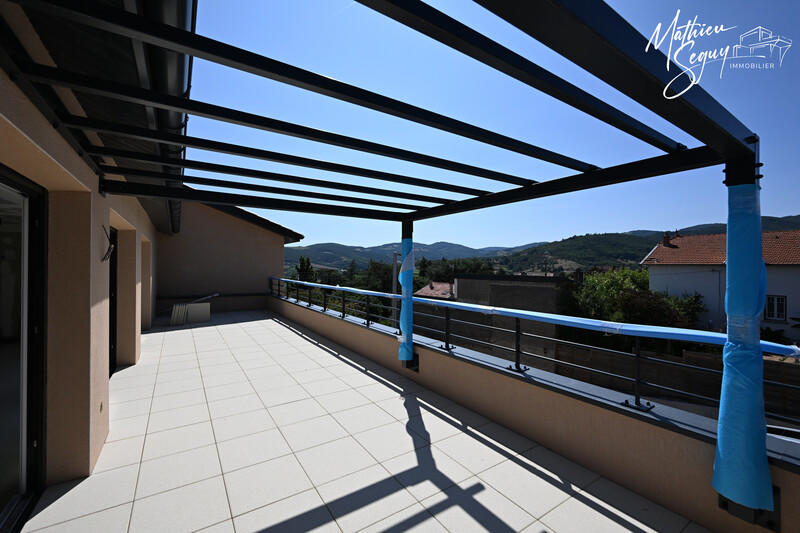 Appartement - 110 m² - 5 pièces