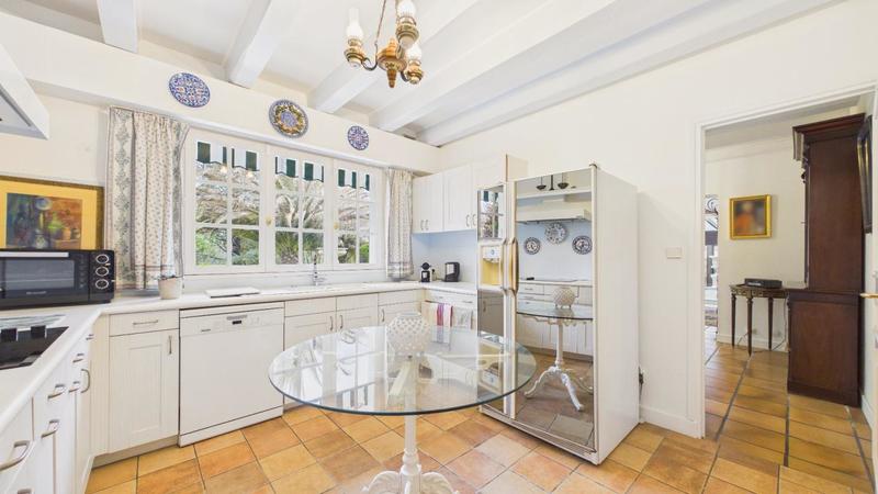 Maison - 200 m² - 7 pièces