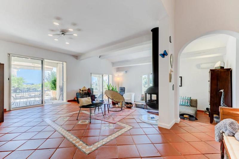 Villa - 137 m² - 5 pièces