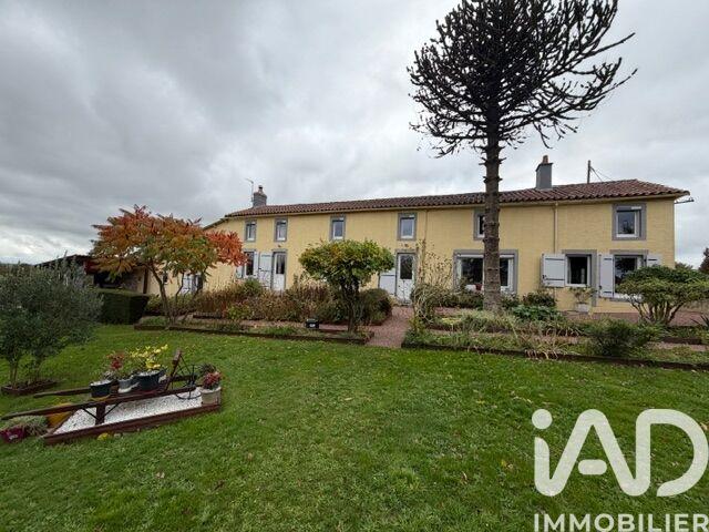 Maison - 224 m² - 7 pièces