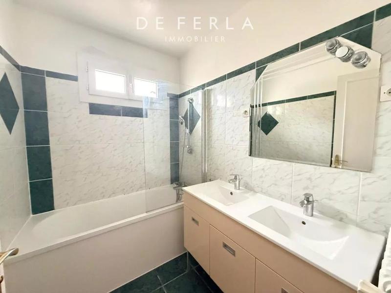 Appartement - 80 m² - 3 pièces