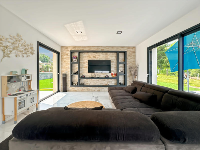 Maison - 180 m² - 6 pièces