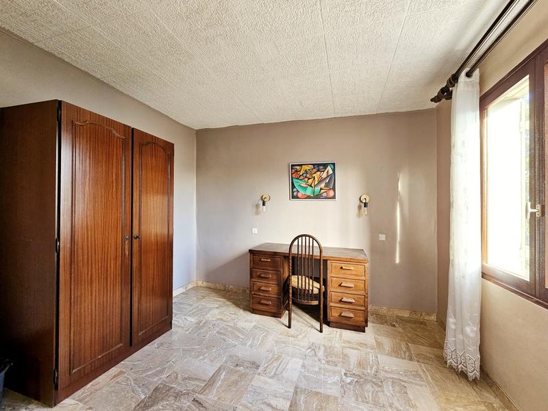 Maison traditionnelle - 190 m² - 8 pièces