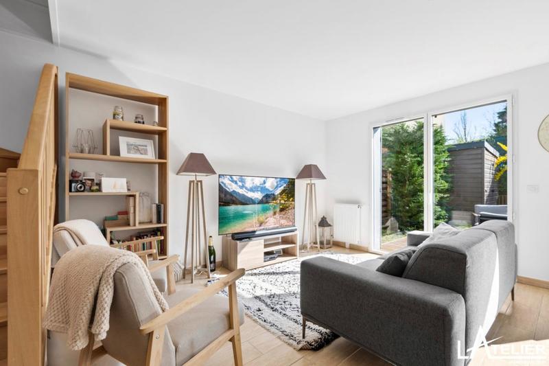 Maison - 111 m² - 5 pièces