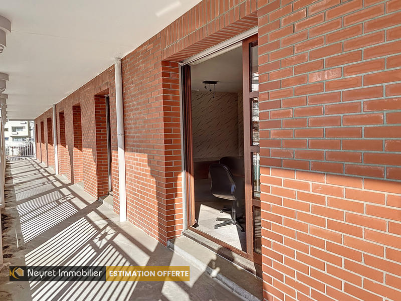 Appartement - 257 m² - 12 pièces