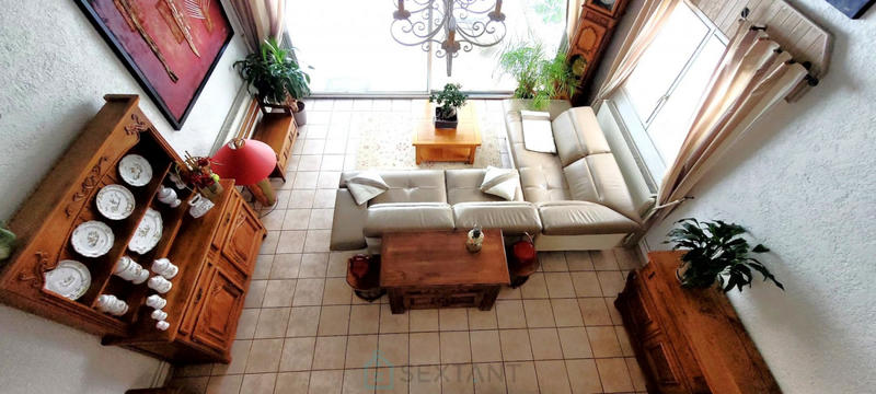 Maison - 140 m² - 6 pièces