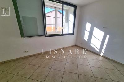 Appartement - 102 m² - 4 pièces