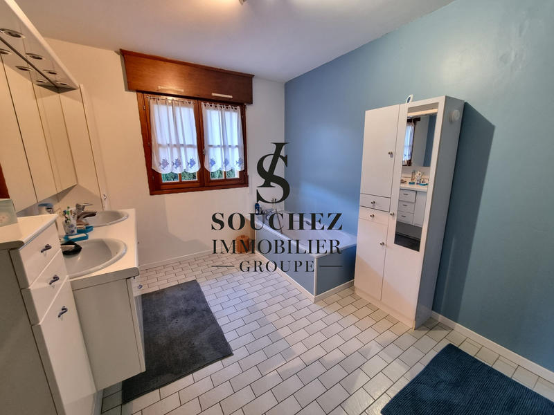 Maison - 136 m² - 6 pièces