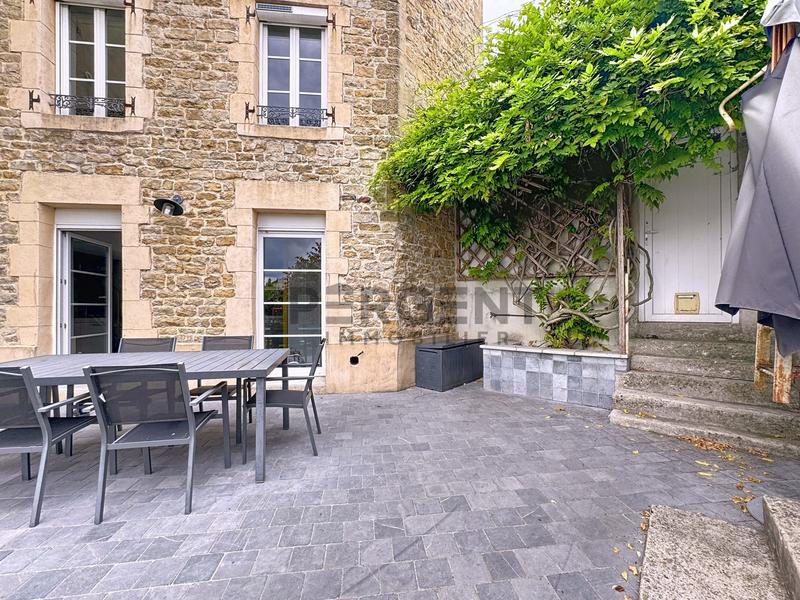 Maison - 190 m² - 6 pièces