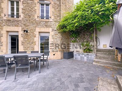 Maison - 190 m² - 6 pièces
