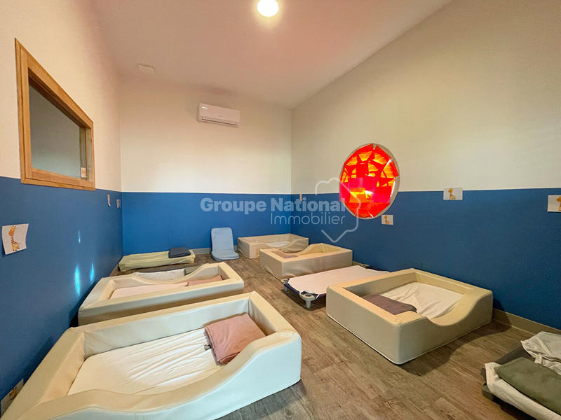 Local commercial - 181 m²