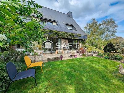 Maison - 151 m² - 7 pièces