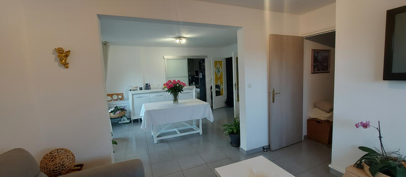 Appartement - 94 m² - 5 pièces