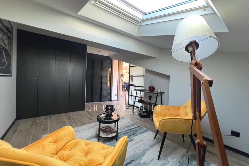 Appartement - 185 m² - 4 pièces