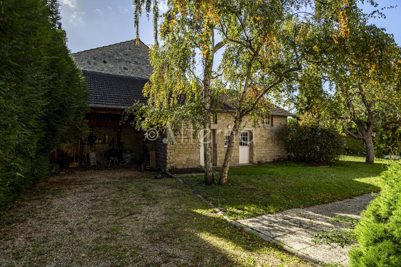 Maison ancienne - 205 m² - 7 pièces