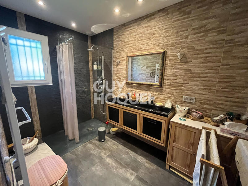 Maison - 110 m² - 5 pièces