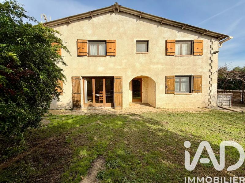 Maison - 333 m² - 5 pièces