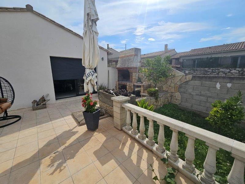 Propriété - 140 m² - 6 pièces