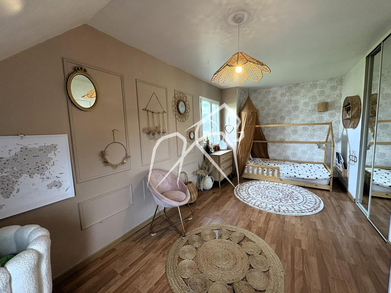 Maison - 170 m² - 7 pièces