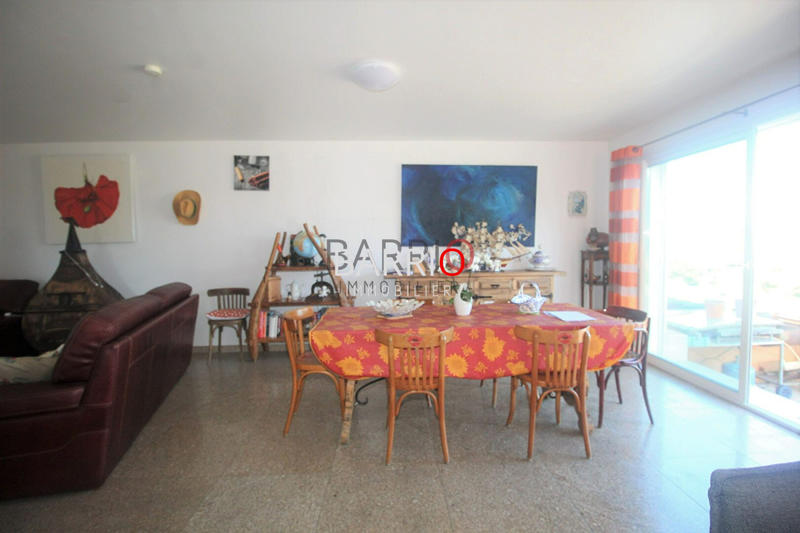 Maison - 360 m² - 10 pièces