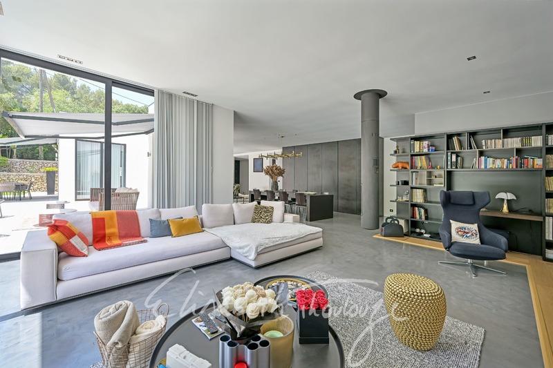 Maison d'architecte - 350 m² - 8 pièces