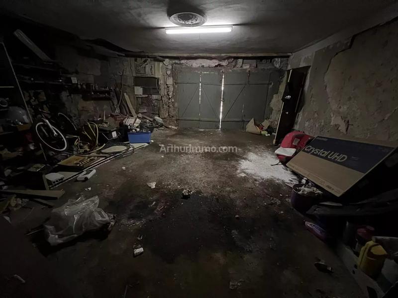 Maison - 229 m² - 9 pièces