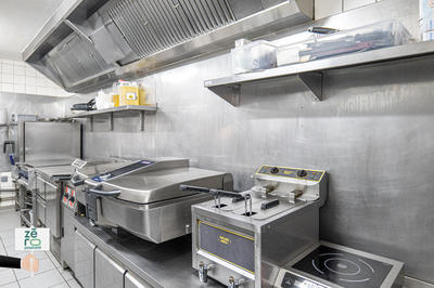 Fonds de commerce - Magasins - 300 m²