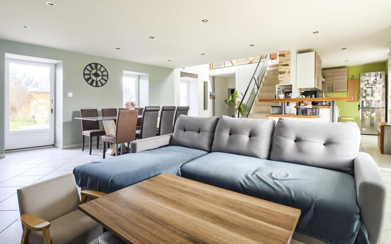 Maison en pierre - 104 m² - 4 pièces