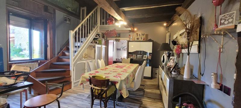 Maison - 200 m² - 5 pièces