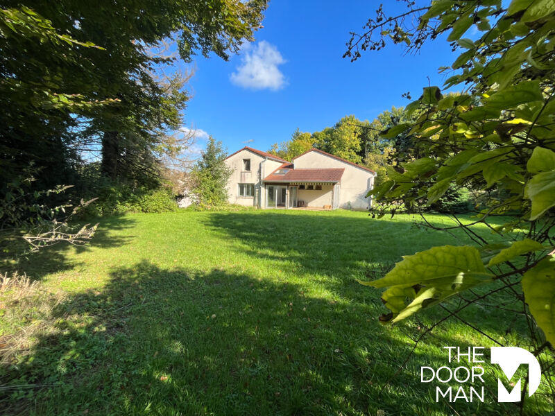 Maison d'architecte - 124 m² - 5 pièces