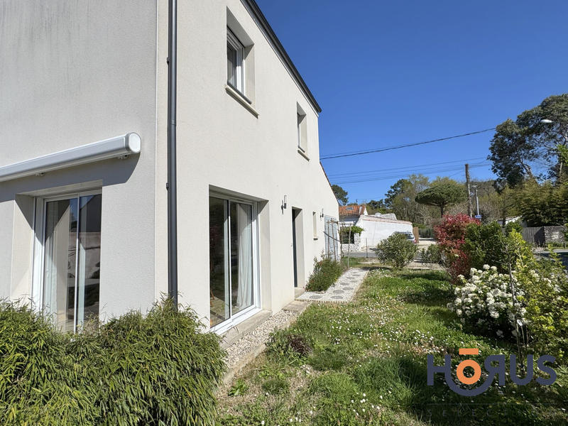 Viager - Maison contemporaine - 79 m² - 4 pièces