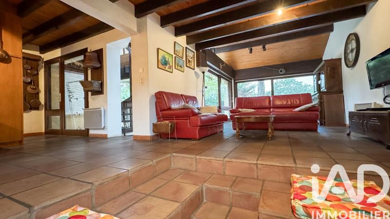 Maison - 97 m² - 6 pièces