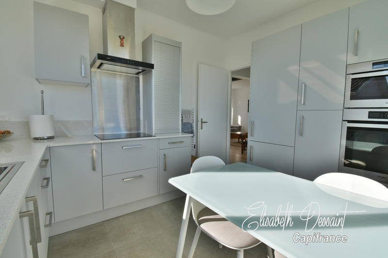 Maison - 196 m² - 7 pièces