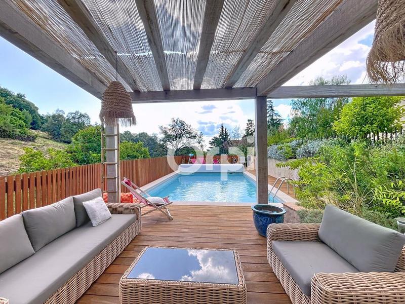 Maison - 115 m² - 4 pièces