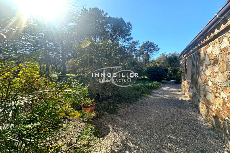 Maison - 170 m² - 6 pièces