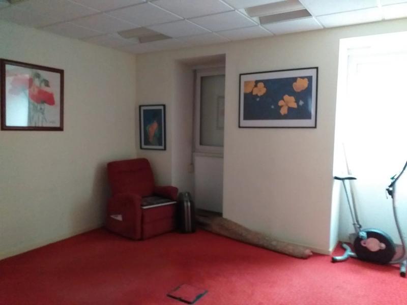 Bureau - 274 m² - 9 pièces