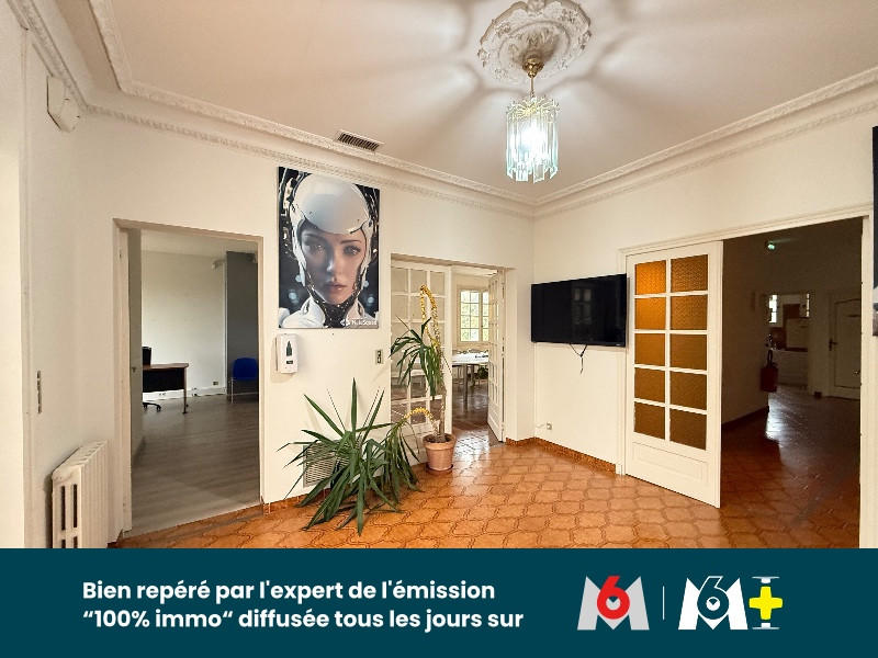 Maison - 450 m² - 15 pièces