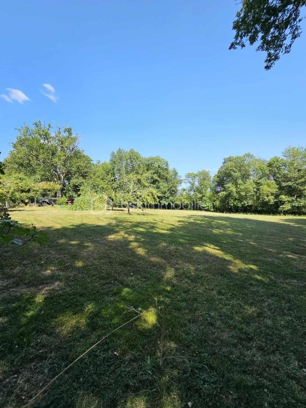 Propriété - 190 m² - 6 pièces